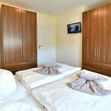 Haus Strandmuschel * Zingst